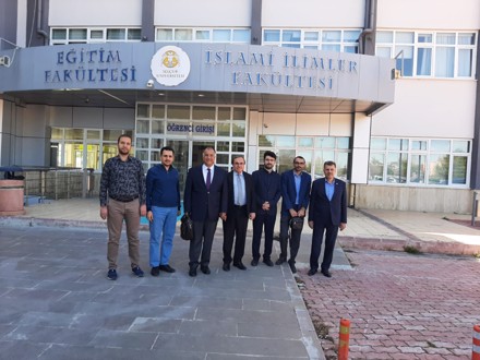 Necmettin Erbakan Üniversitesi A.K. İlahiyat Fakültesi Dekanı Prof. Dr. Kamil GÜNEŞ'ten fakültemizi ziyaret etti.